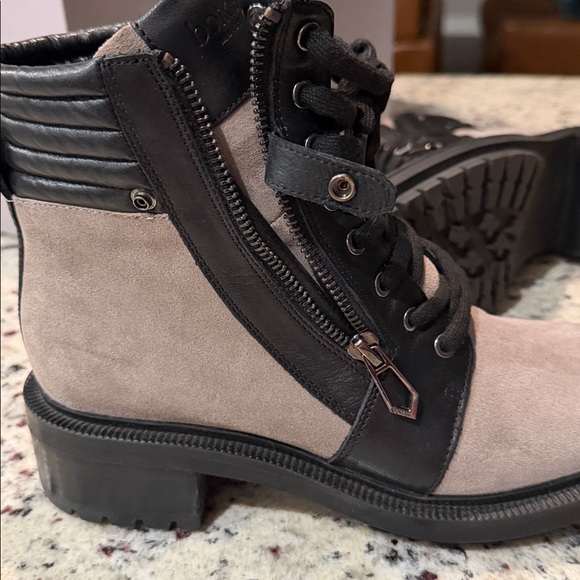 Botkier Moto Winter Gray and Black Lace-Up Ankle Boots size 8 - Picture 4 of 5
